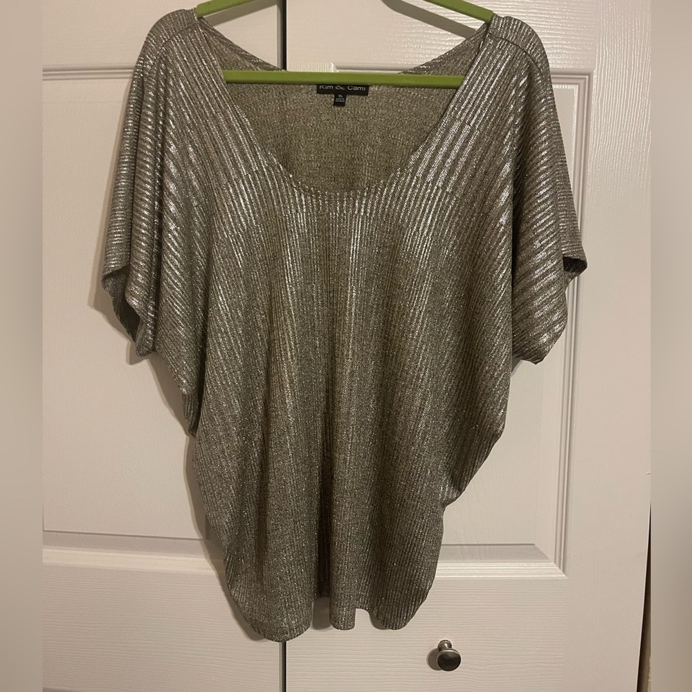 Kim & Cami Metallic Silver Ribbed Dolman Sleeve Top
